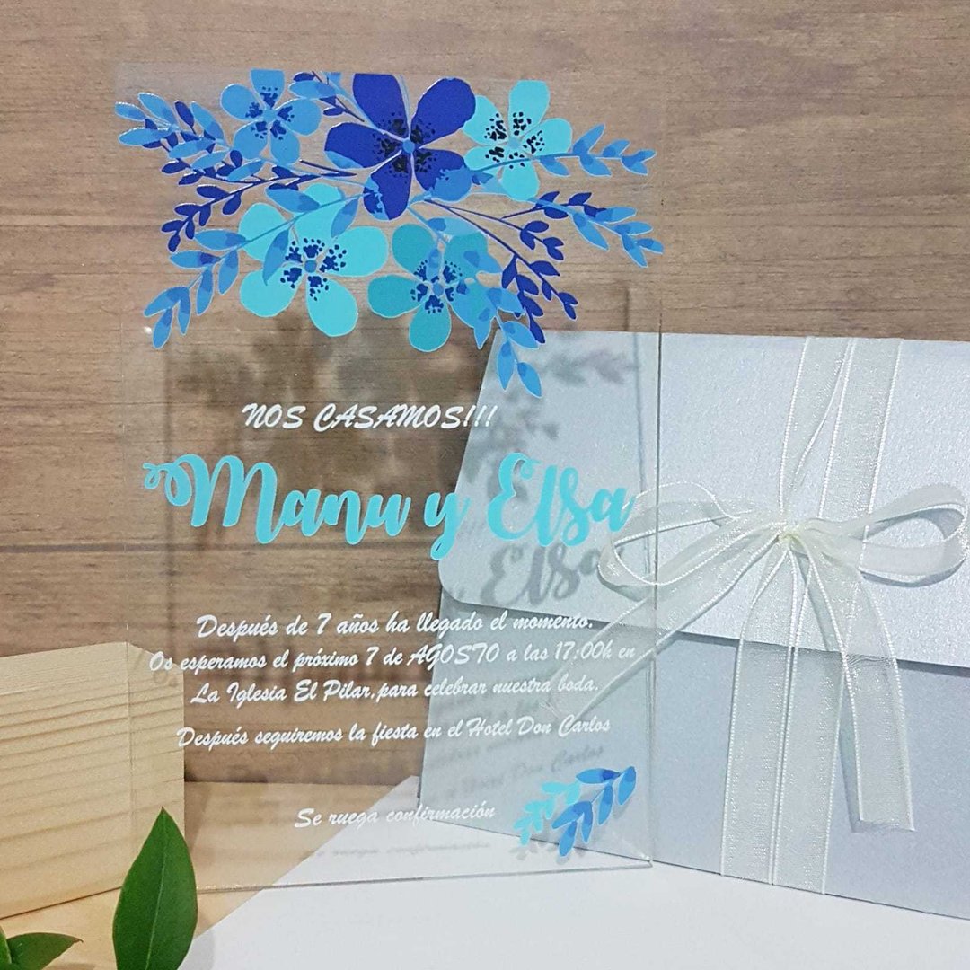 Invitación metacrilato flores azules con impresión directa incluida - It  