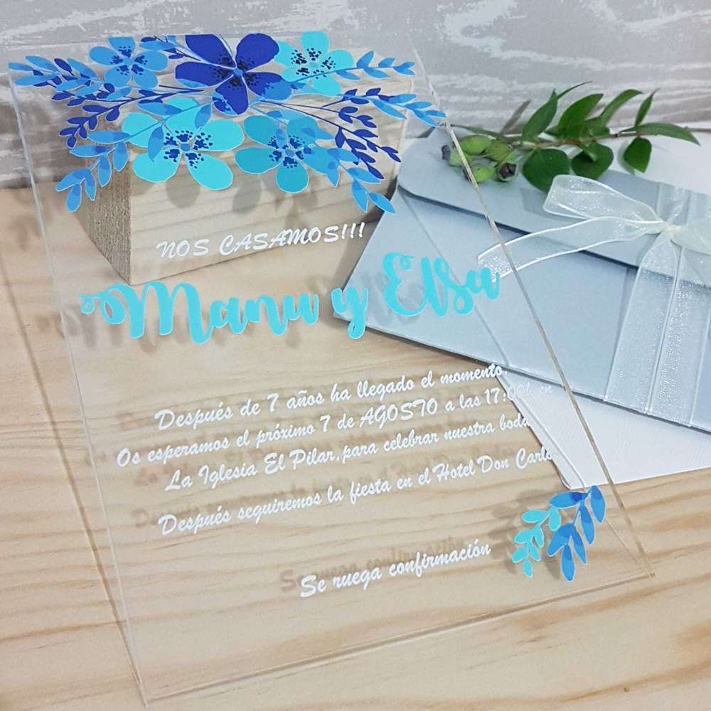 Invitación metacrilato flores azules con impresión directa incluida - It  